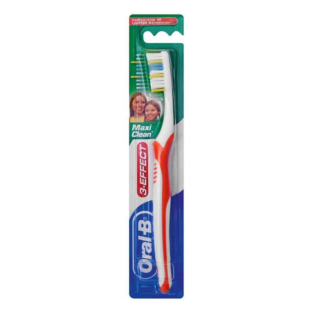 Oral-B 3 Effect Maxi Clean 40 Medium Toothbrush