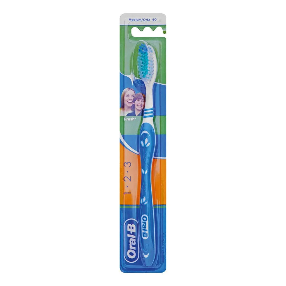 Oral-B 3 Effect Natural Fresh 40 Medium Toothbrush