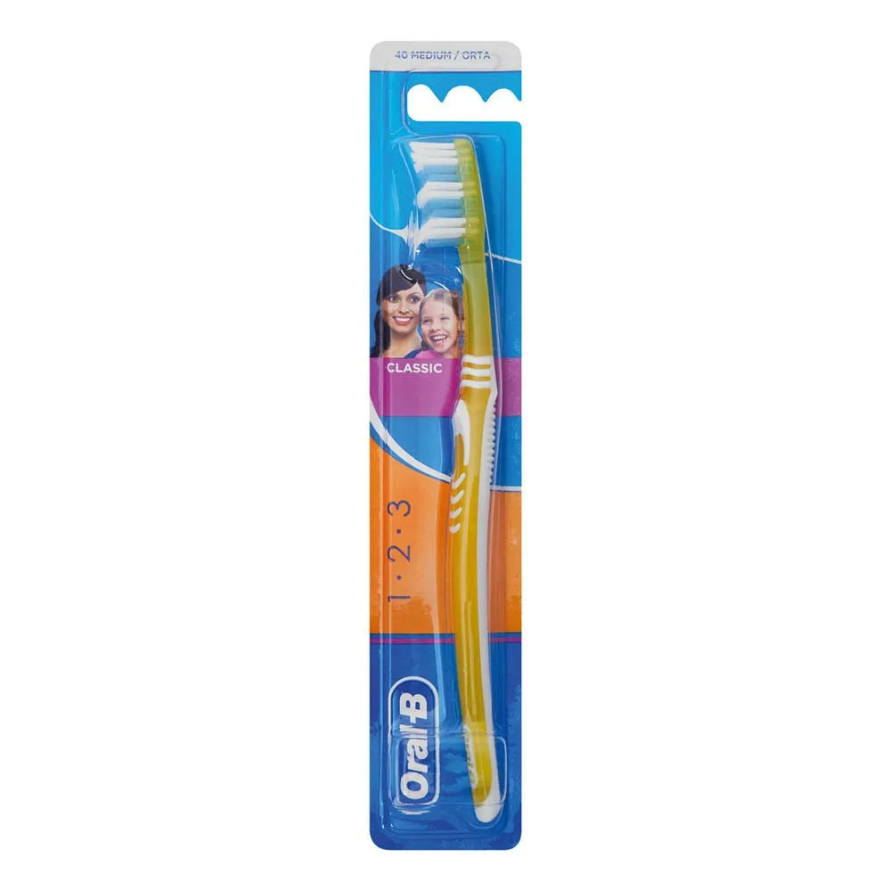 Oral-B 3 Effect Classic 40 Medium Toothbrush