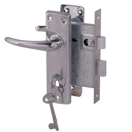 YALE 2 Lever Essential Plus Lockset