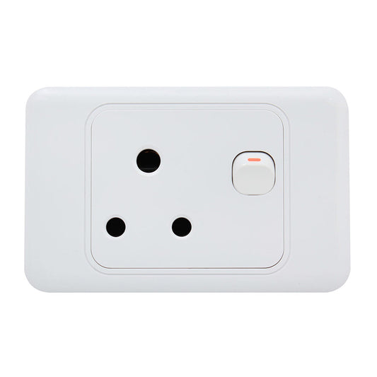 1 x 16A 50mm x 100mm Plastic Wall Socket