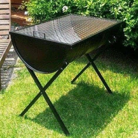 LARGE BRAAI STAND